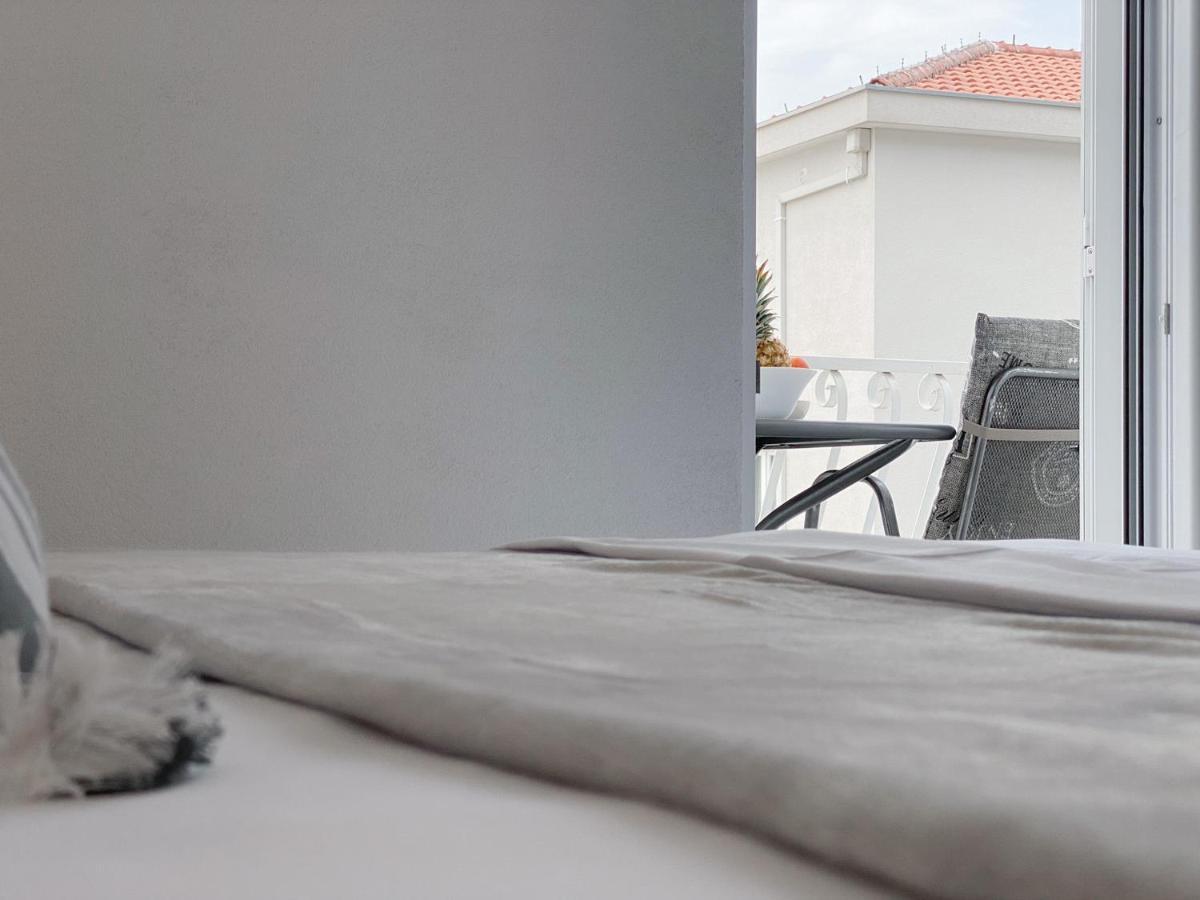 Apartments Paladin Makarska Exterior foto